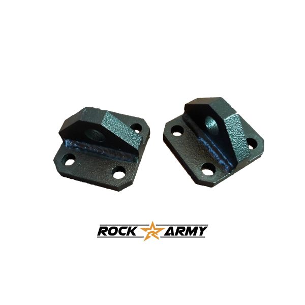 Kit de 2 supports pour manilles pour pare chocs Rock Army Épaisseurs: Base 10mm Oreille 15mm Mesures: 80mm x 80mm Visserie vendues incluses (8 boulons écrous) Vendu par paire.